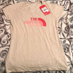 Women’s Medium North Face T-shirt
